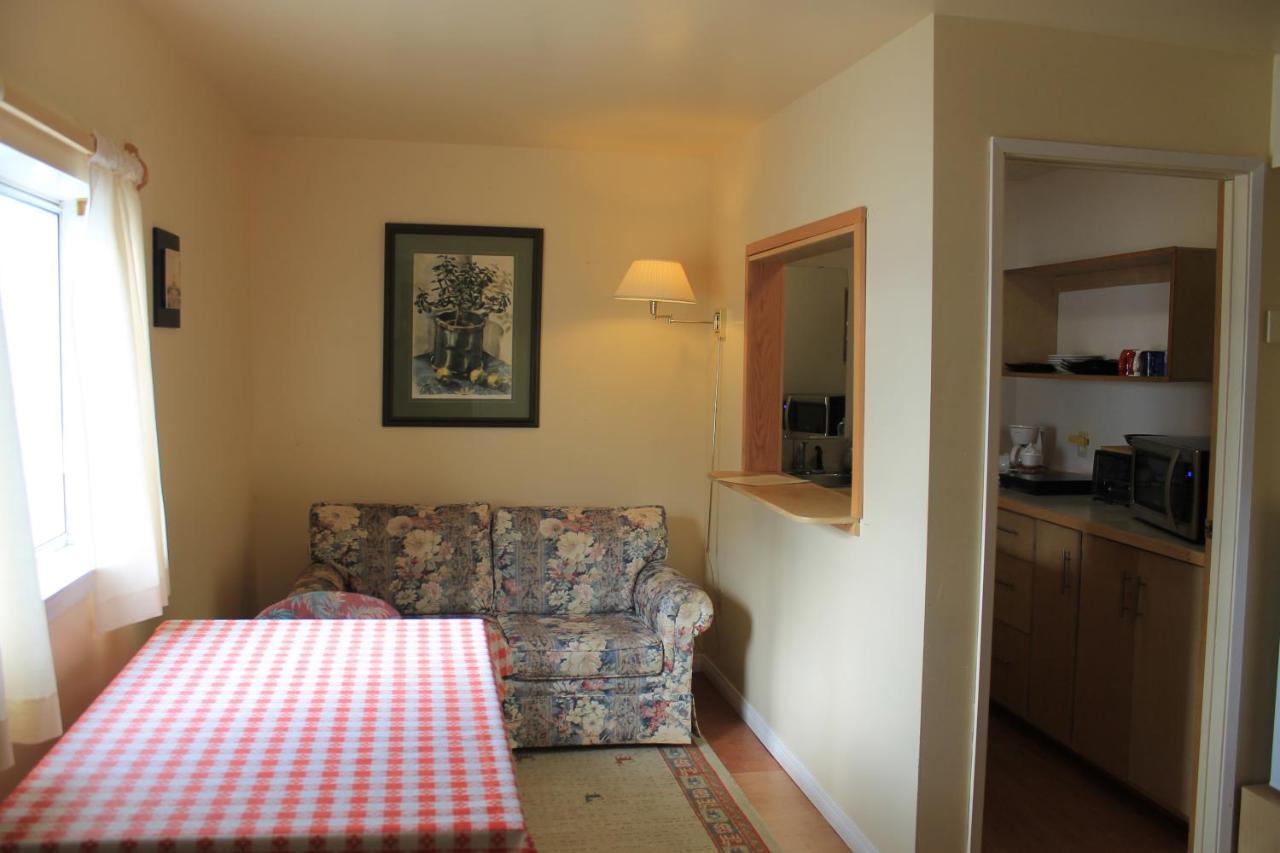 Orca Inn Alert Bay Εξωτερικό φωτογραφία